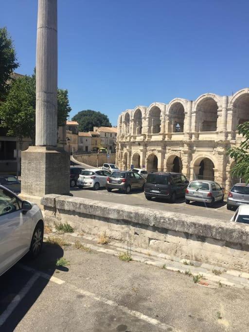 Charmante Petite Maison Donnant Sur Les Arenes Villa Arles Luaran gambar